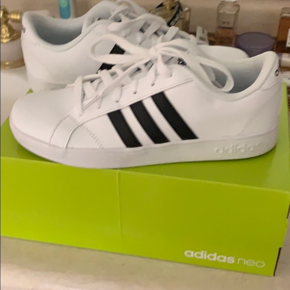 Adidas neo